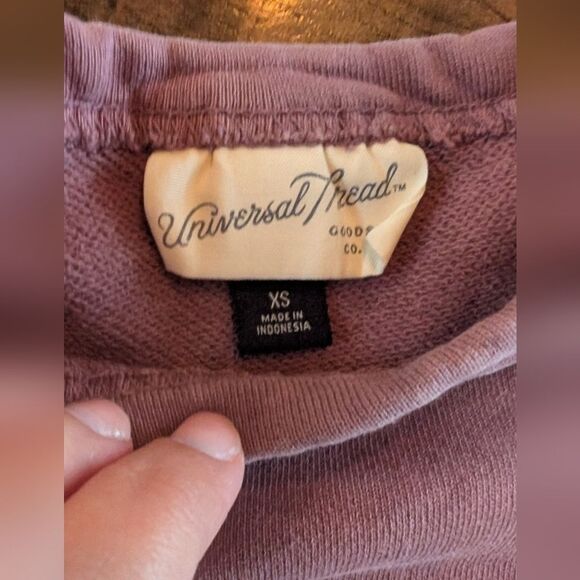 Universal Thread Women's Mauve Sweatshirt - Picture 2 of 7